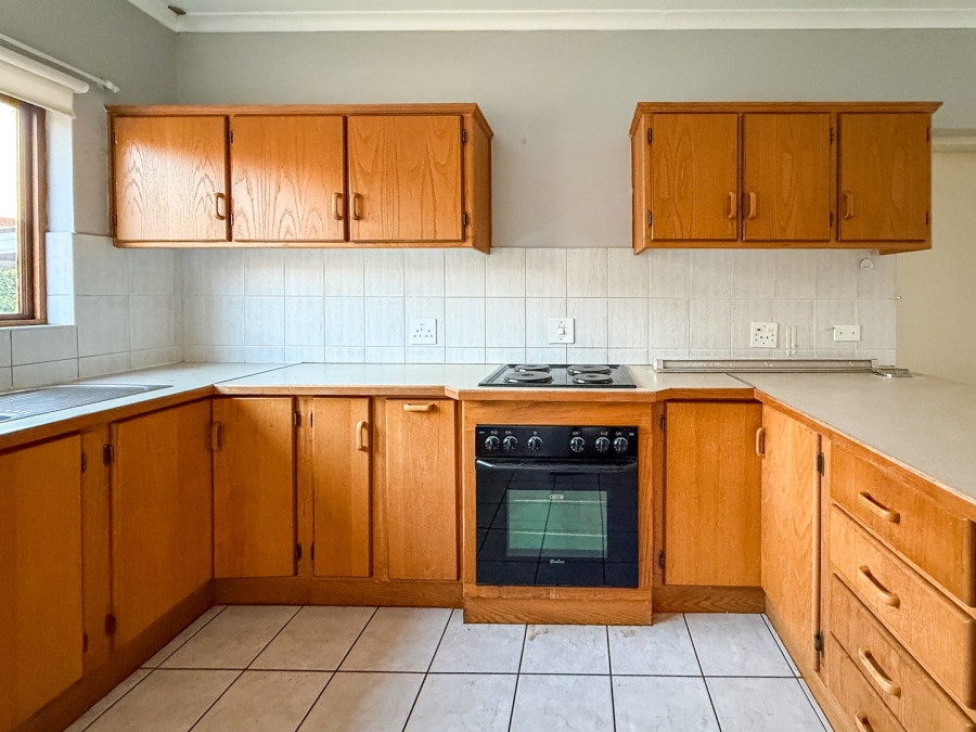 3 Bedroom Property for Sale in Flamwood North West